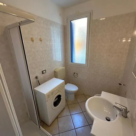 Stefania Piano Terra - Agenzia Cocal Каорле